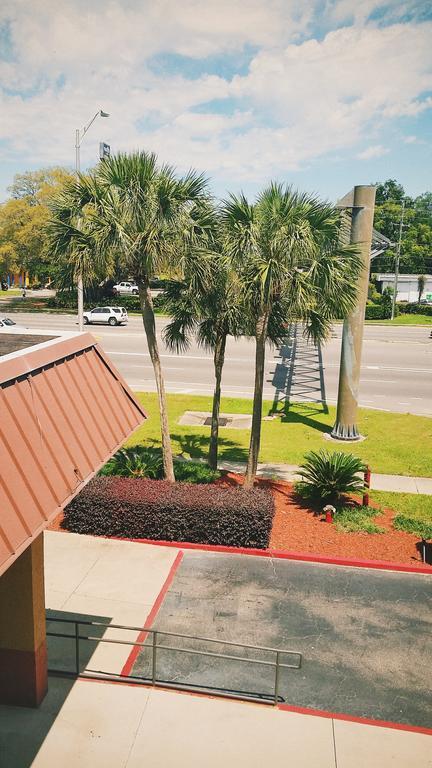 Days Inn Pensacola North Ferry Pass Eksteriør bilde
