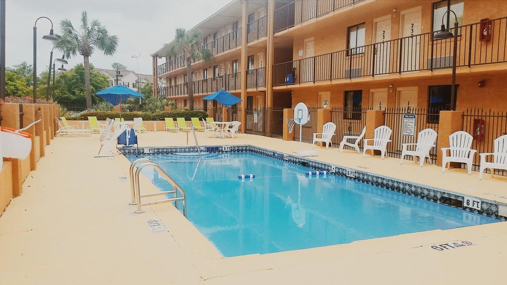 Days Inn Pensacola North Ferry Pass Eksteriør bilde